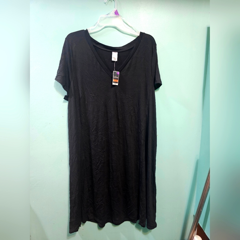 Black V-neck T Shirt Dress